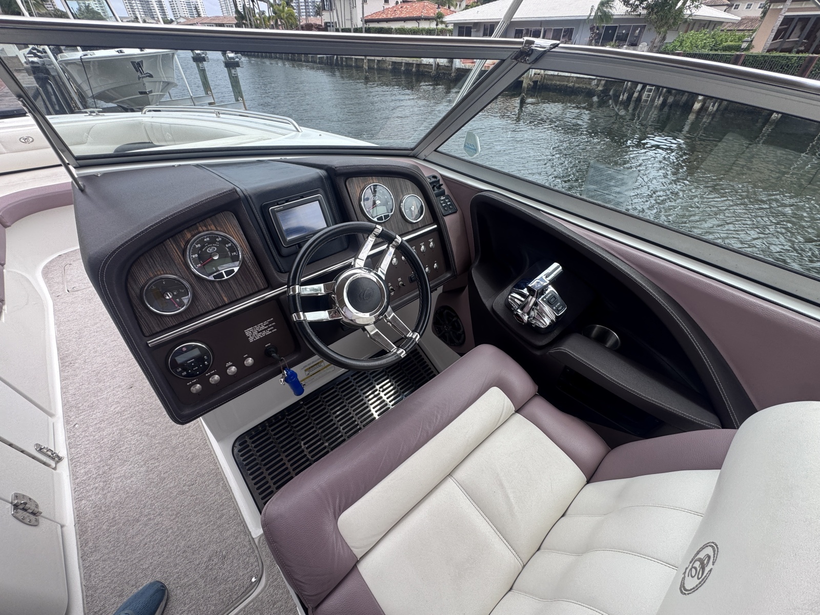 29ft Cobalt Yacht For Sale