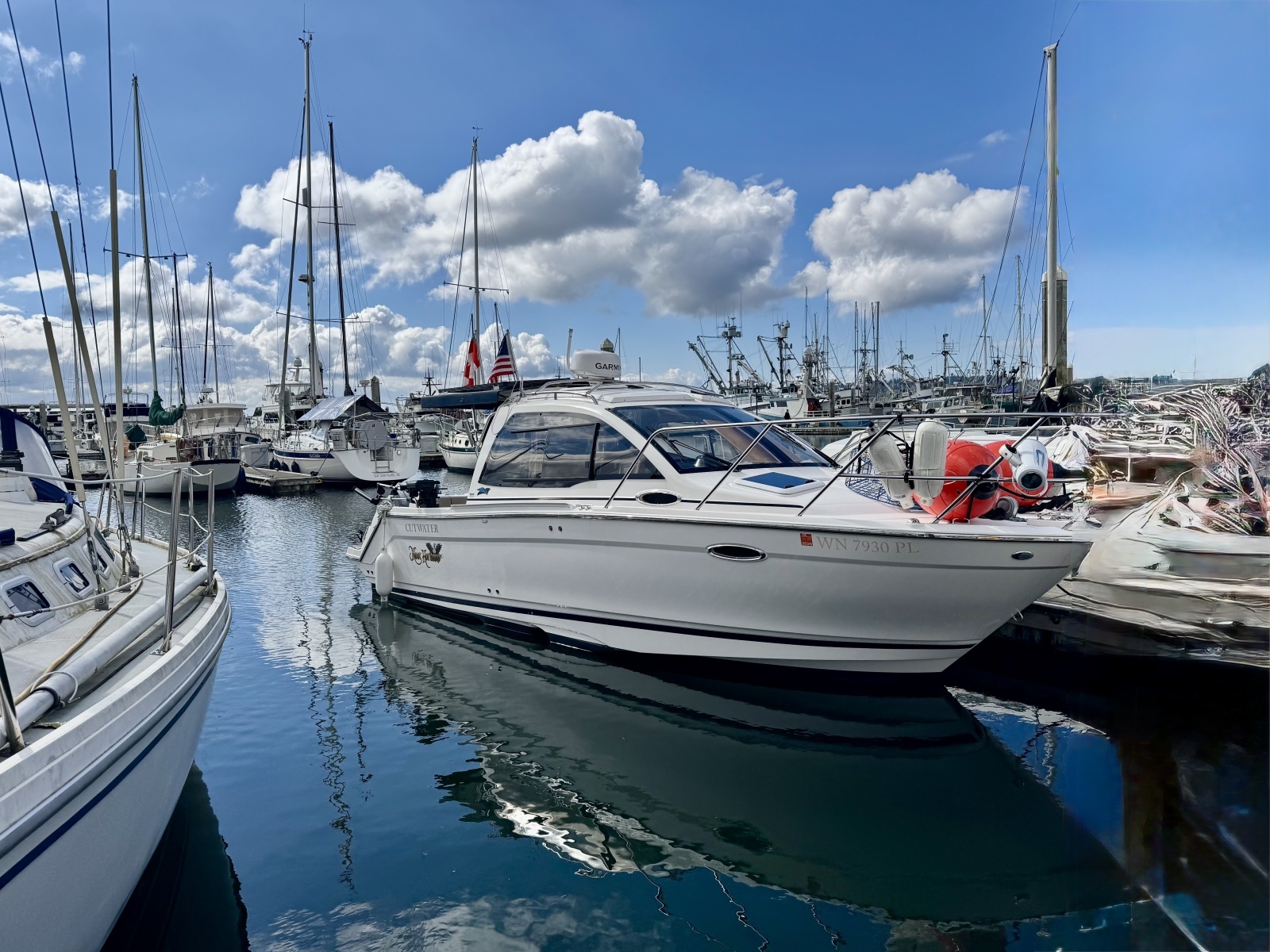 Noor Horizons 24ft Cutwater Yacht For Sale