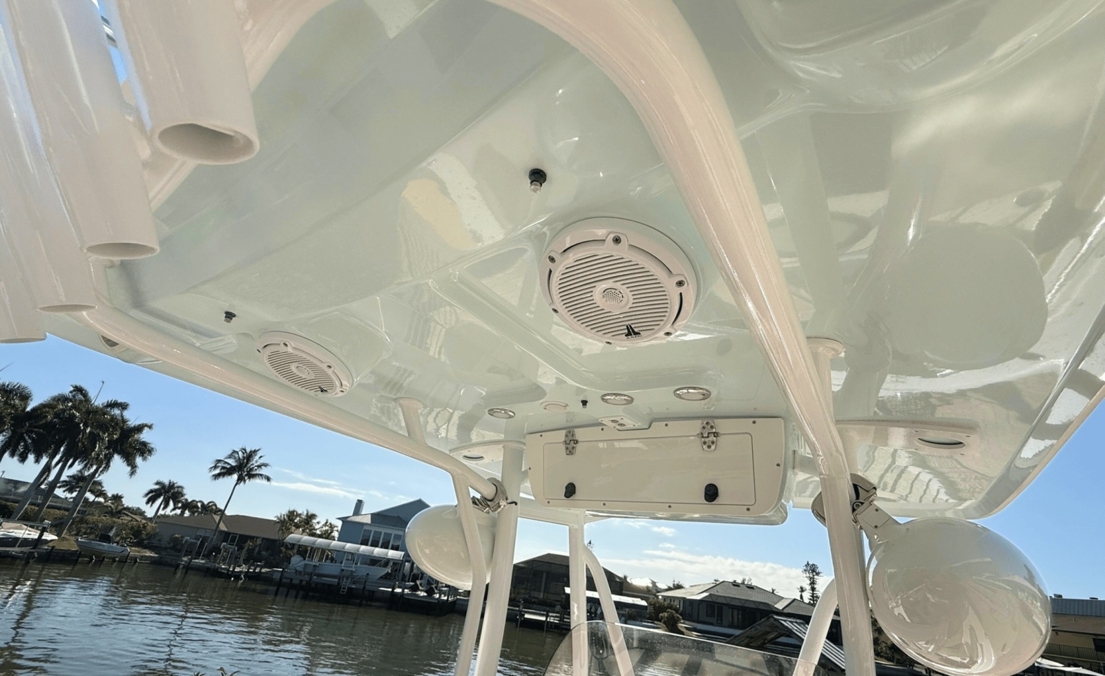 22' 2021 Sea Hunt Ultra 229