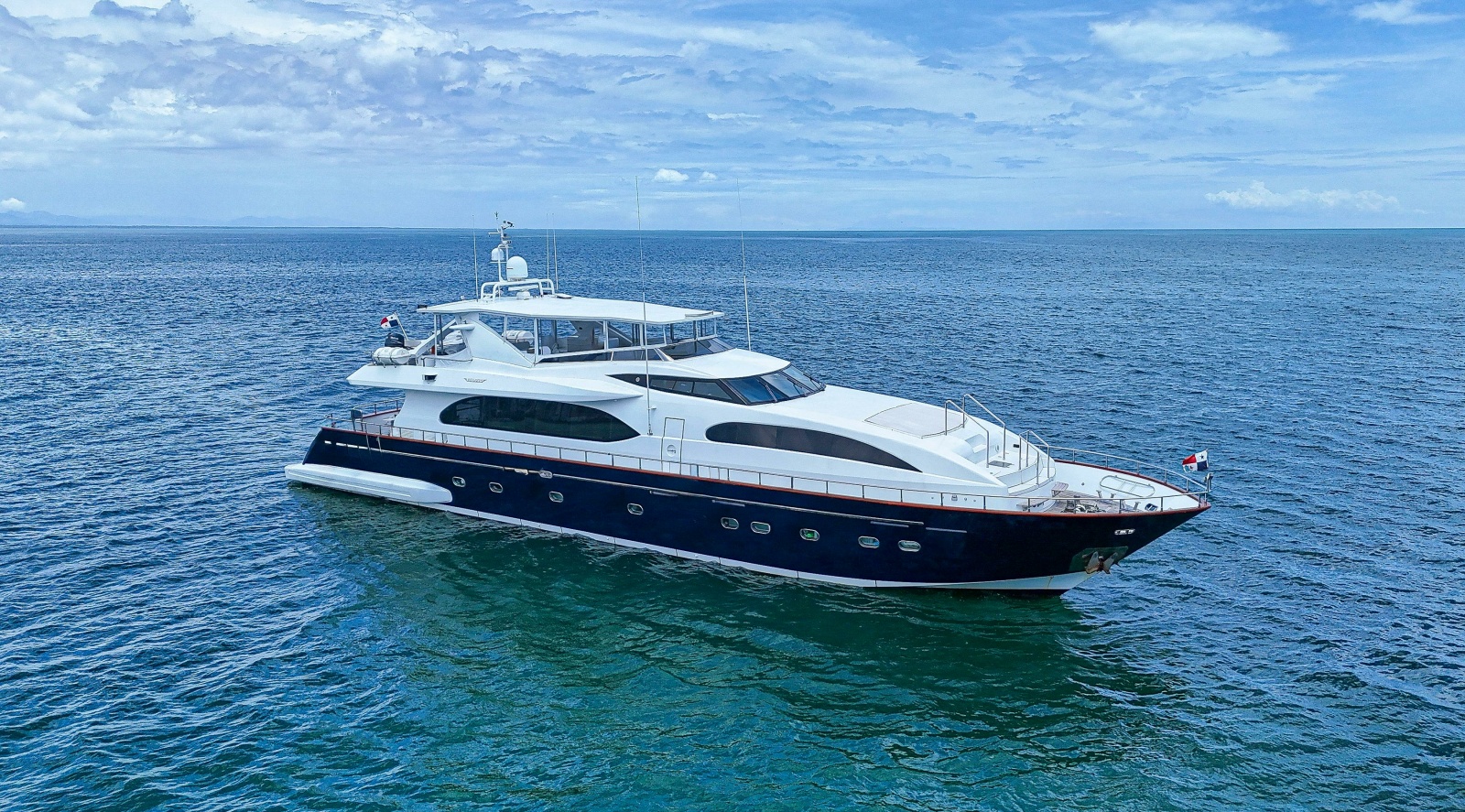 2005 Falcon Falcon 102 Flybridge