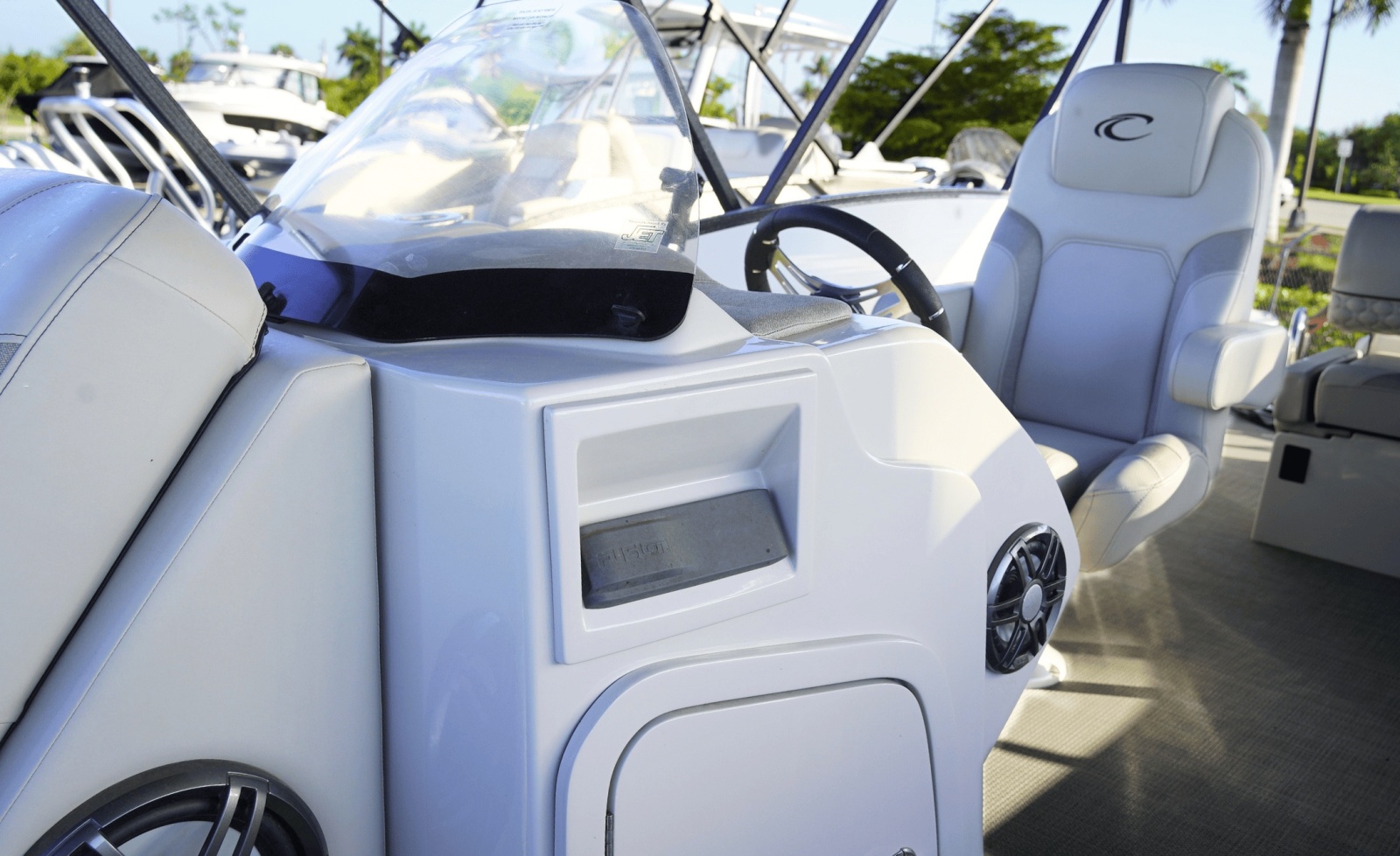 23' 2023 Crest 230 Caribbean LX