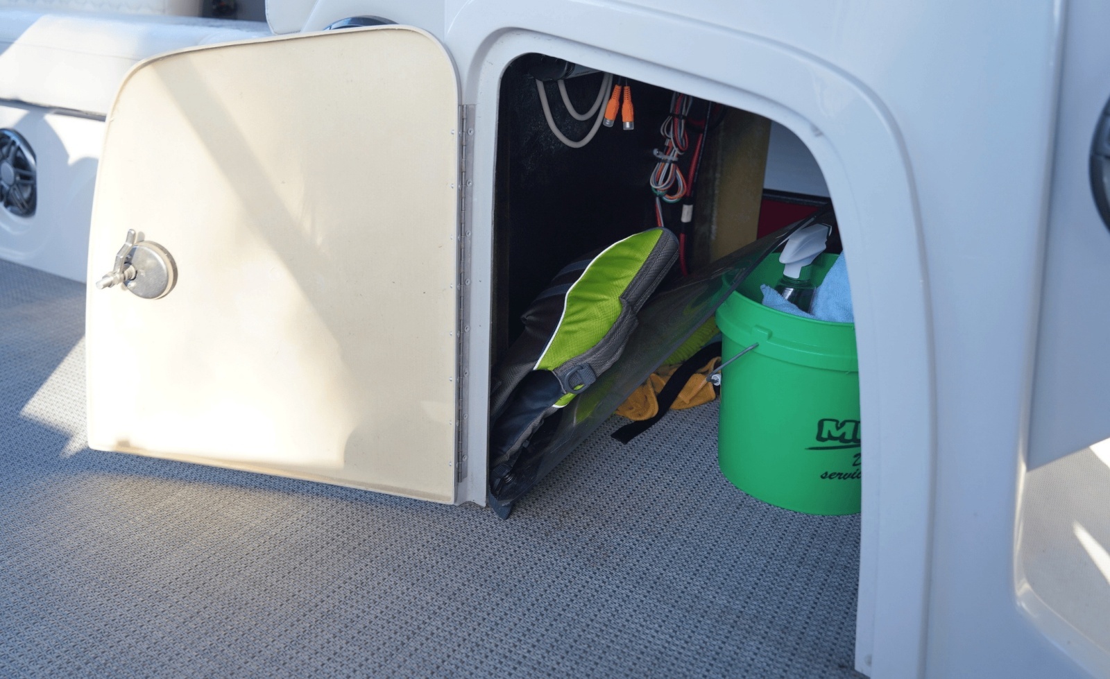 23ft Crest Yacht For Sale