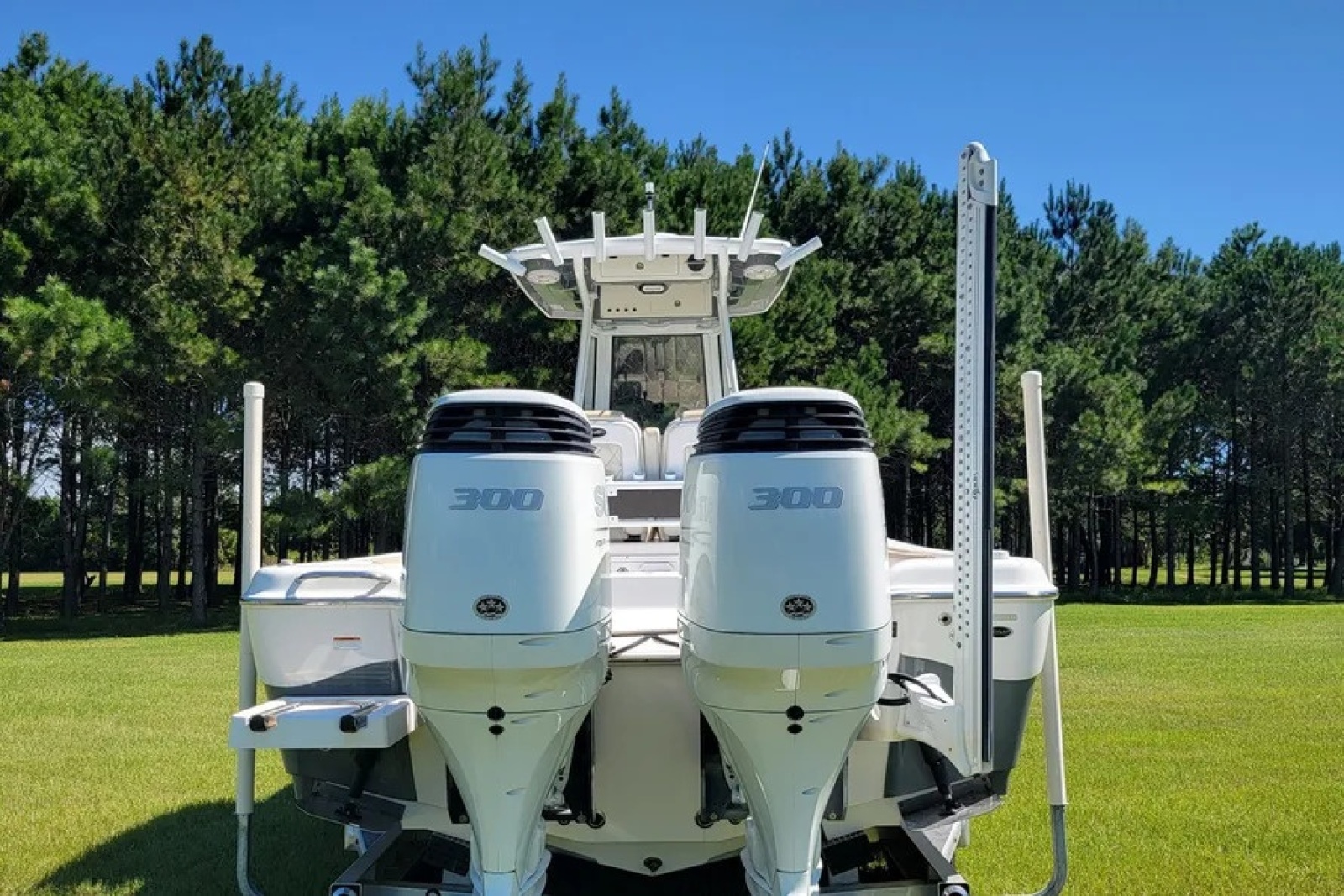 28' 2021 Blue Wave 2800 Makaira