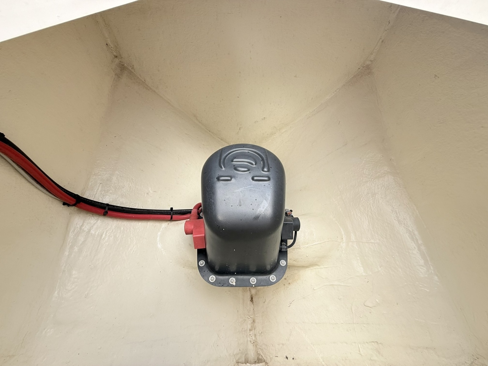 Jupiter 38 - PLAYPEN - 