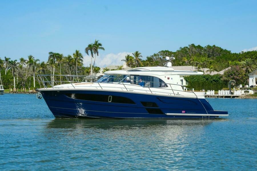 33ft Marex Yacht For Sale