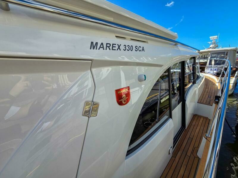 33ft Marex Yacht For Sale