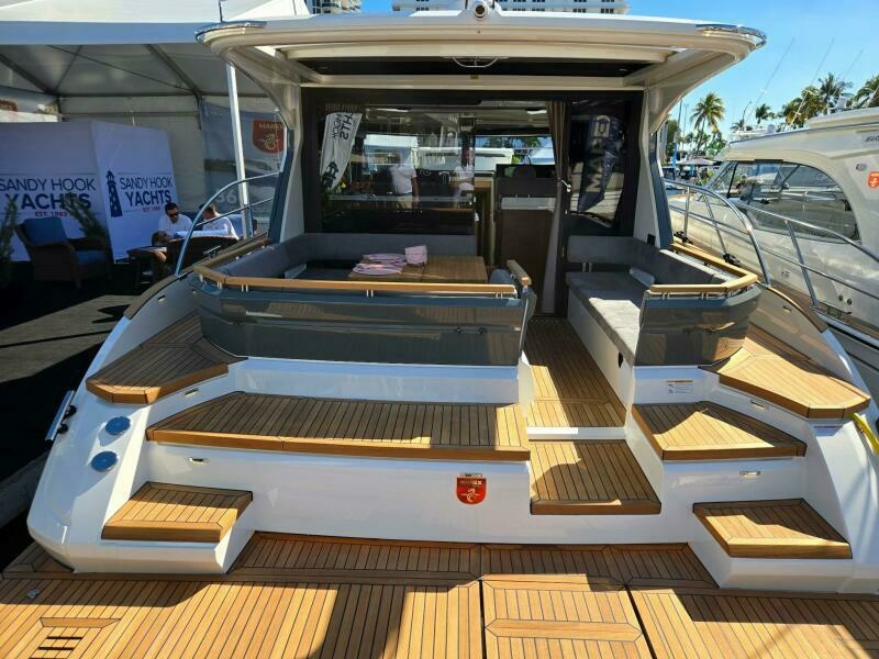 44ft Marex Yacht For Sale