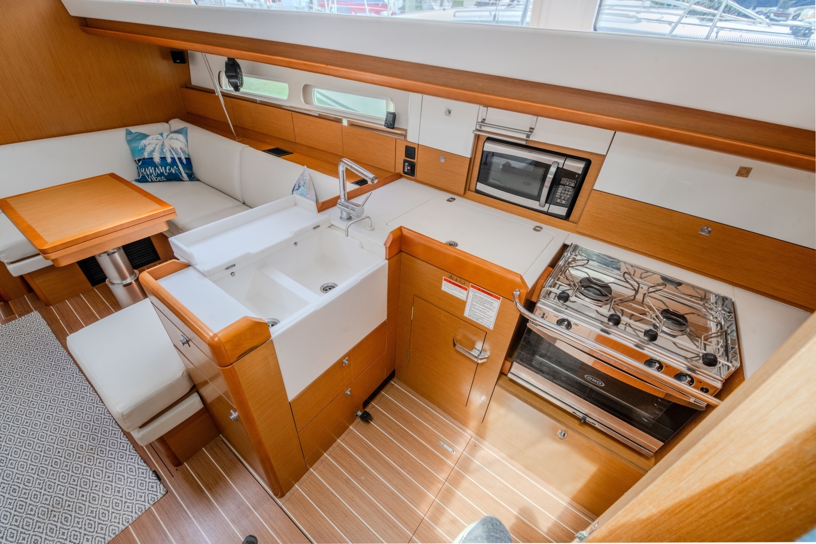 2015 Jeanneau 41 DS
