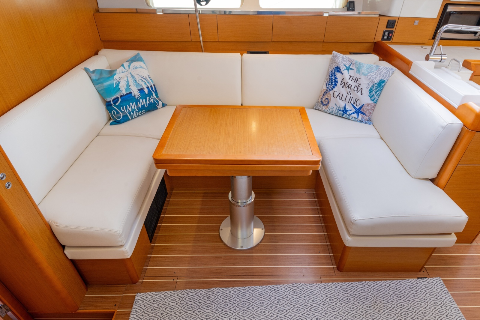 2015 Jeanneau 41 DS