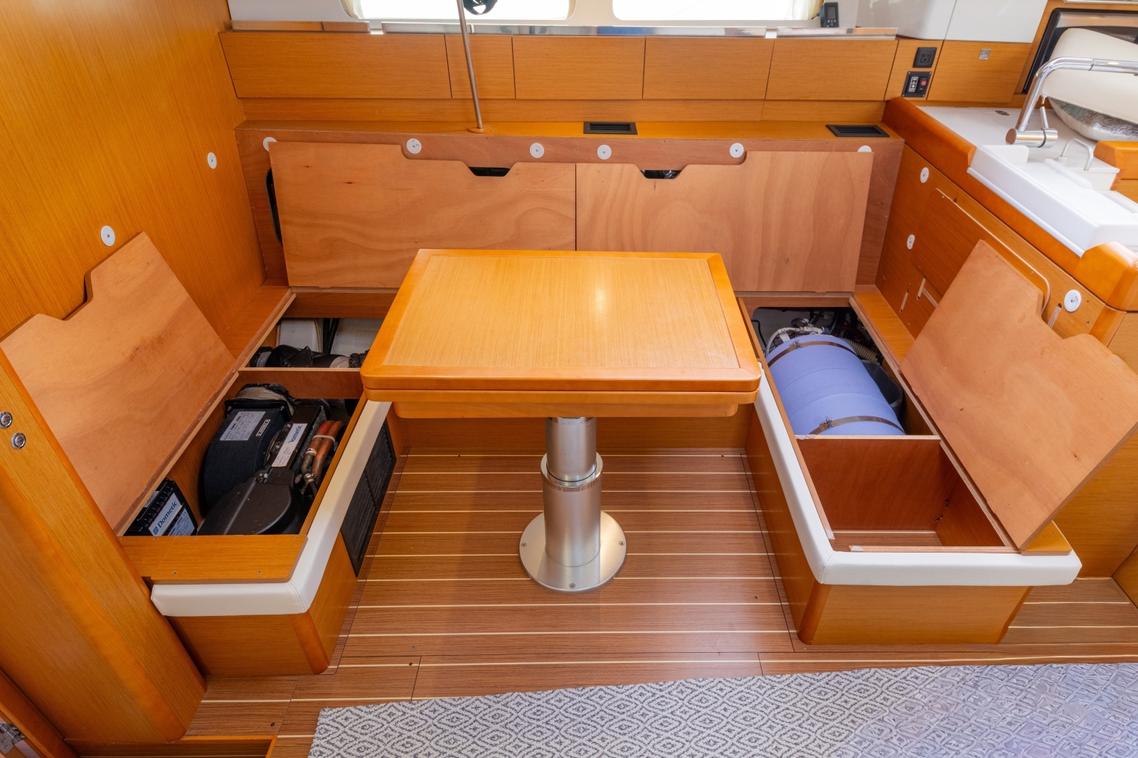 2015 Jeanneau 41 DS