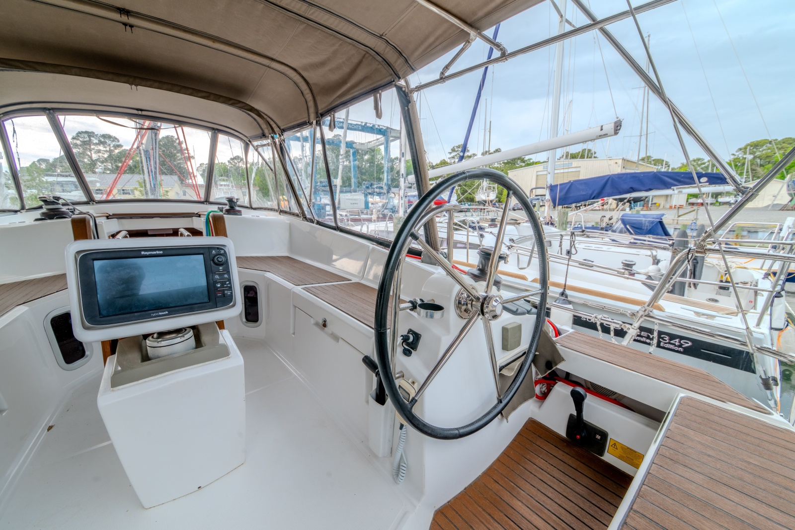 2015 Jeanneau 41 DS