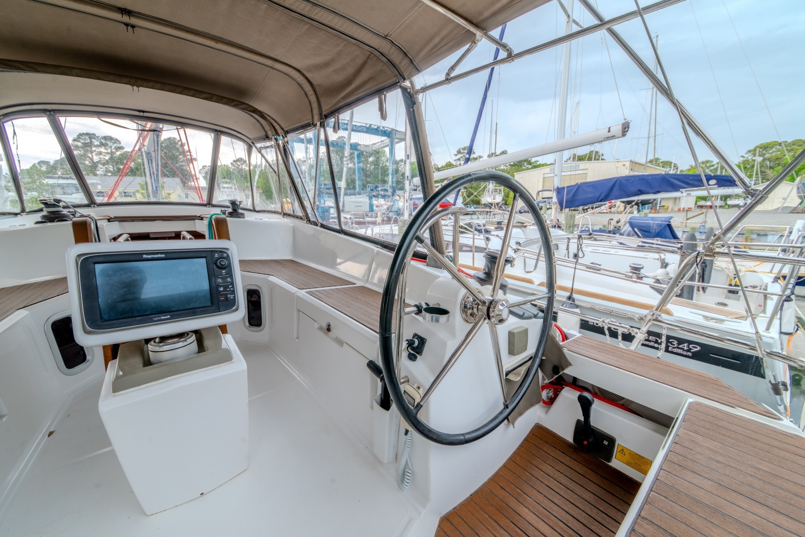 2015 Jeanneau 41 DS