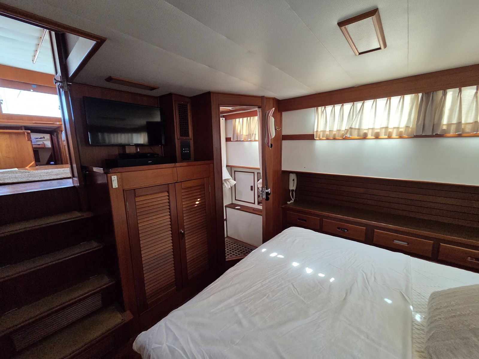 46' 1989 Grand Banks Classic 46