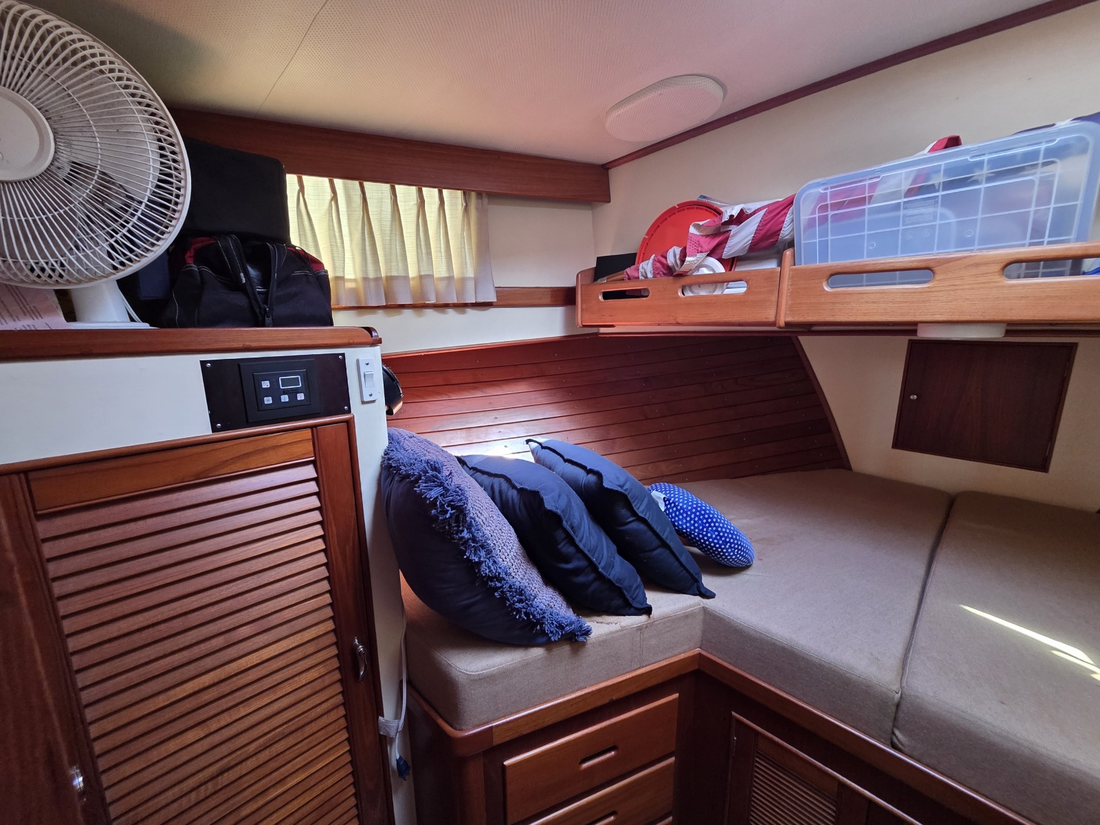 46' 1989 Grand Banks Classic 46