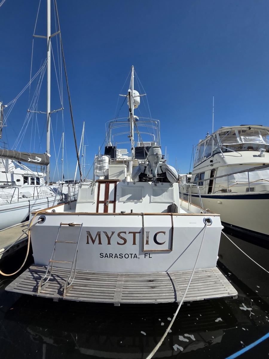 46' 1989 Grand Banks Classic 46