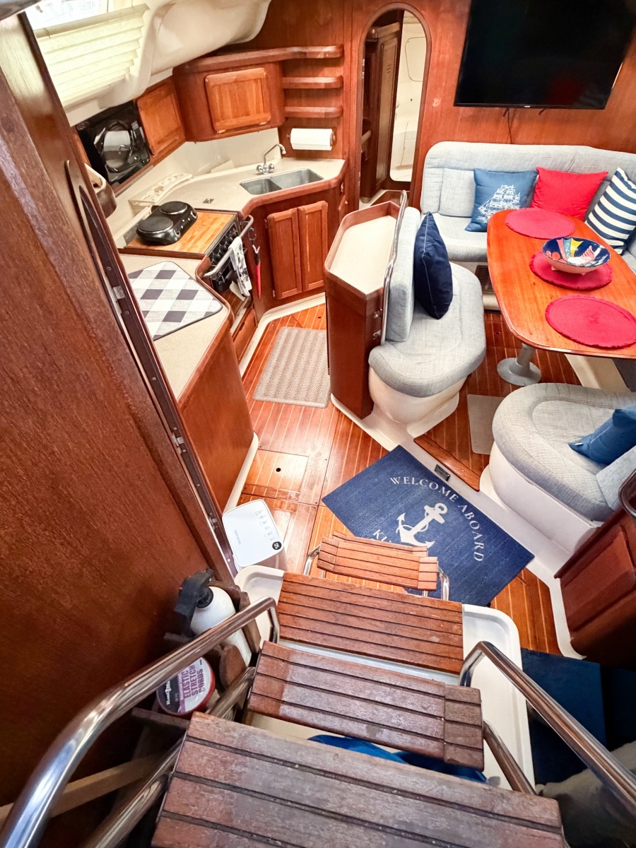 KUZON 43ft Hunter Yacht For Sale
