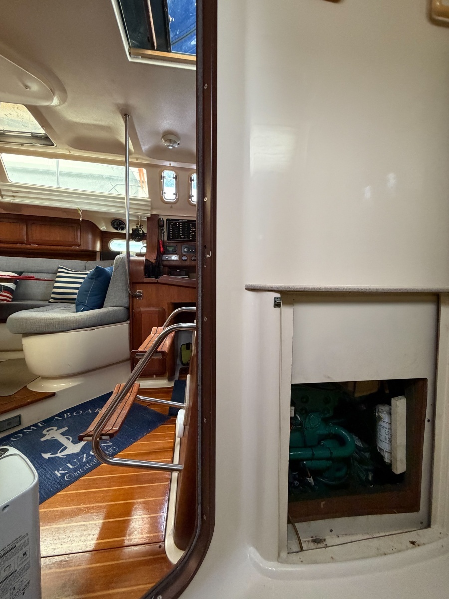KUZON 43ft Hunter Yacht For Sale