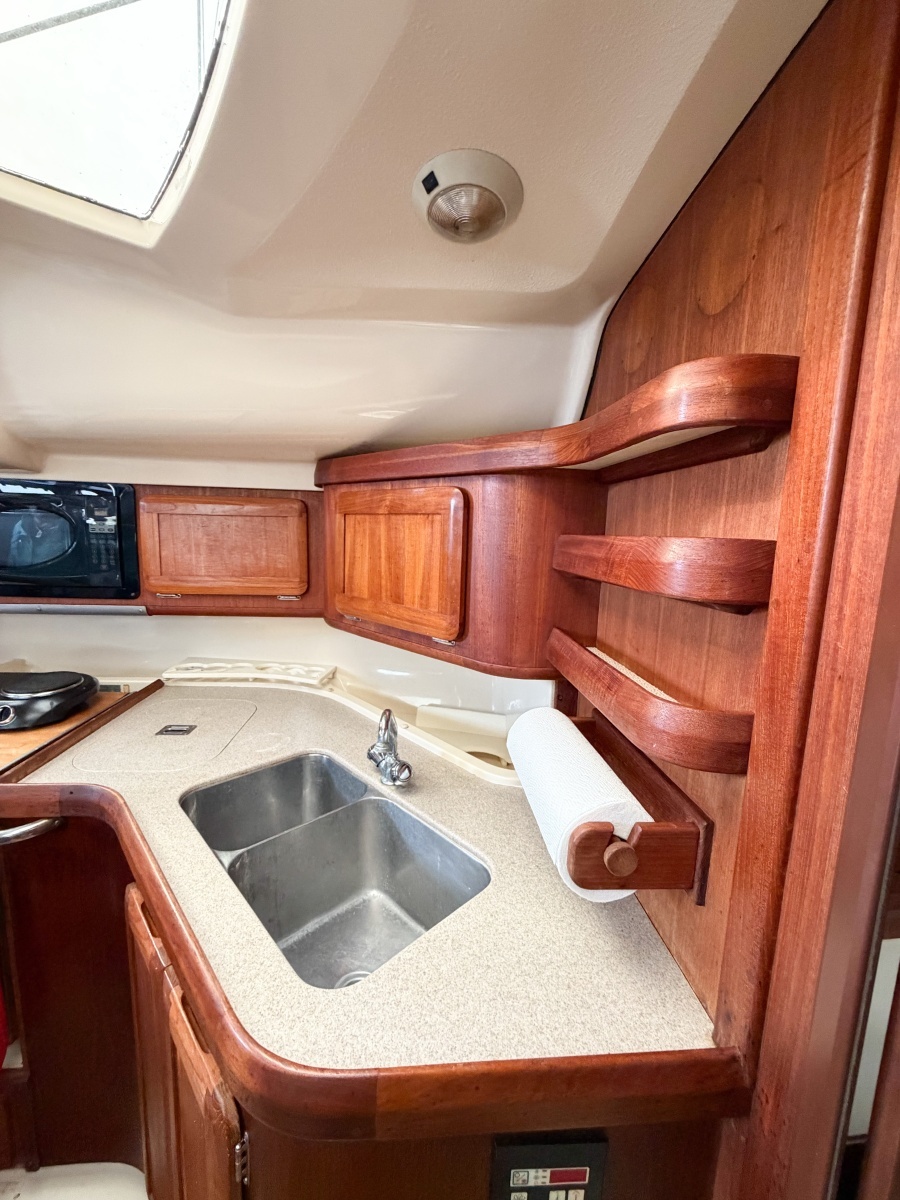 KUZON 43ft Hunter Yacht For Sale