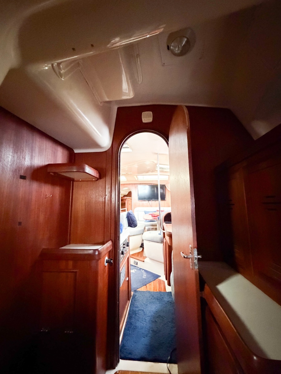 KUZON 43ft Hunter Yacht For Sale