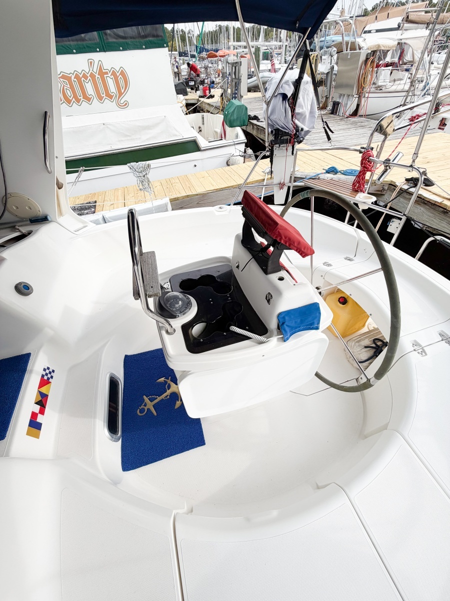 KUZON 43ft Hunter Yacht For Sale