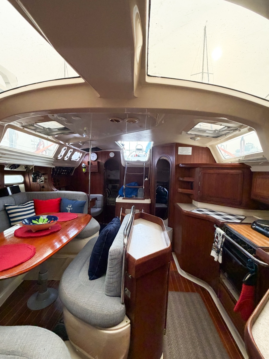 1996 Hunter 430