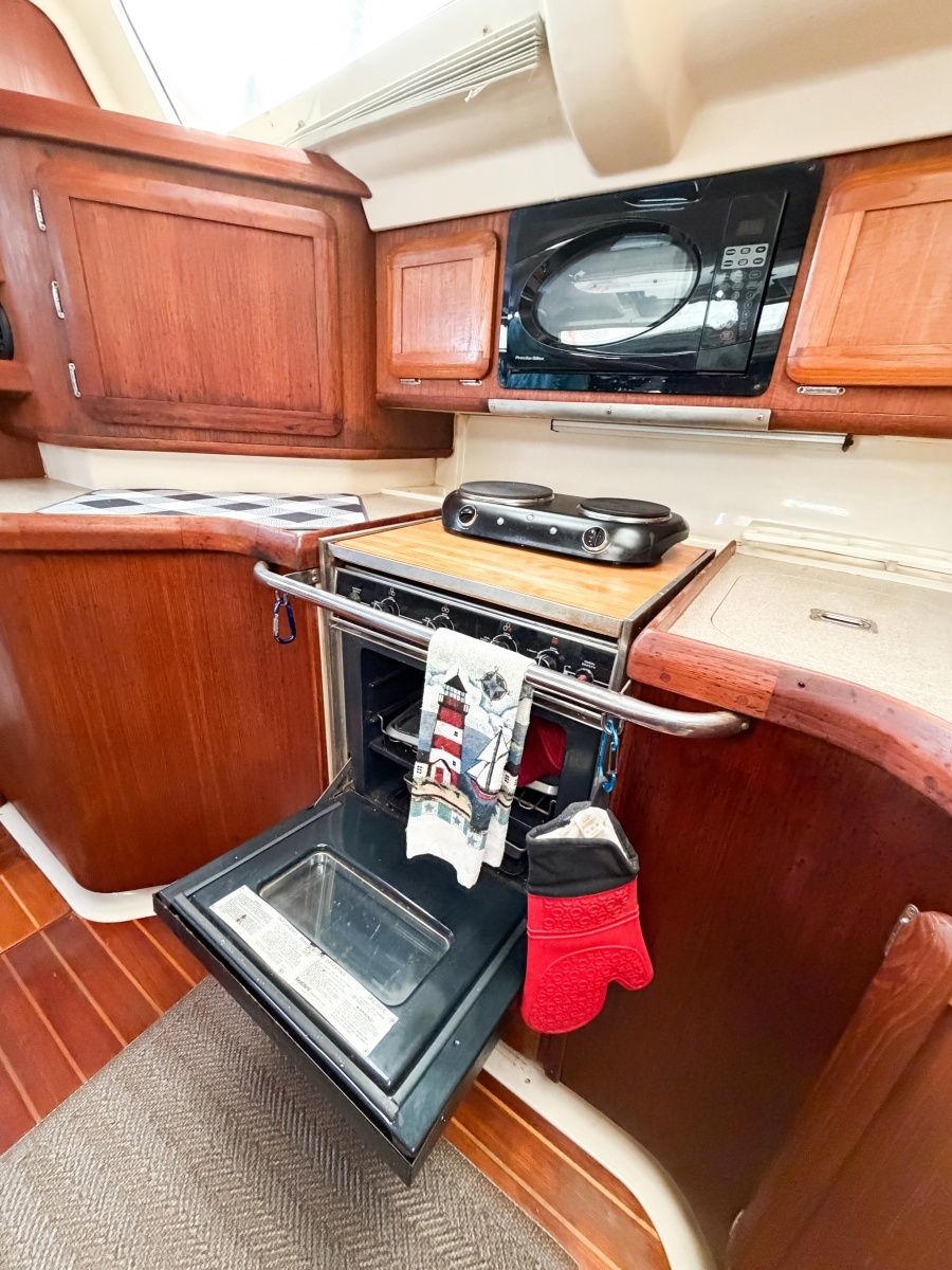 KUZON 43ft Hunter Yacht For Sale