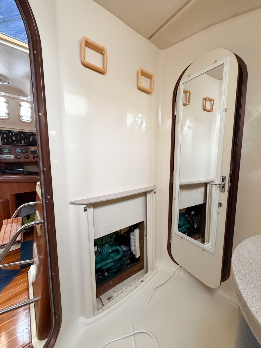 KUZON 43ft Hunter Yacht For Sale