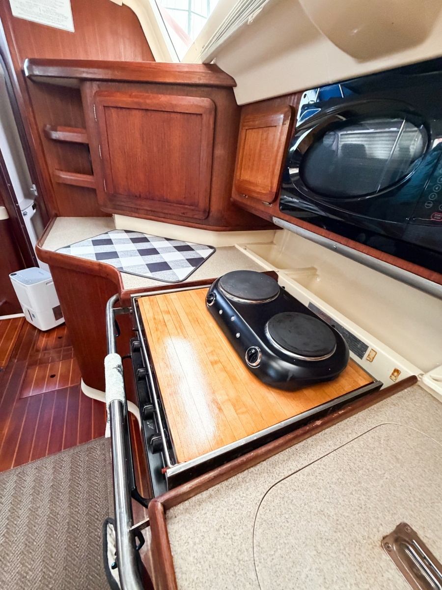 KUZON 43ft Hunter Yacht For Sale