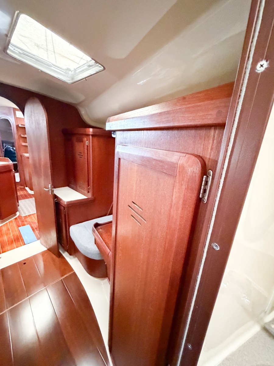 KUZON 43ft Hunter Yacht For Sale