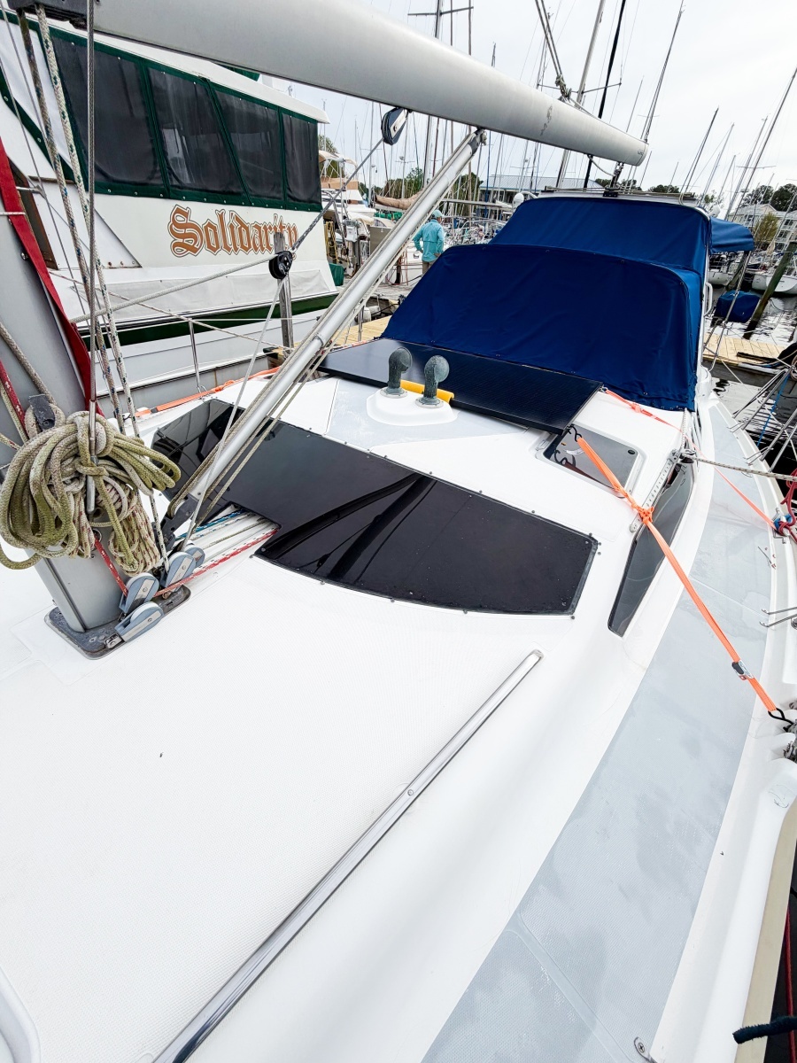 KUZON 43ft Hunter Yacht For Sale