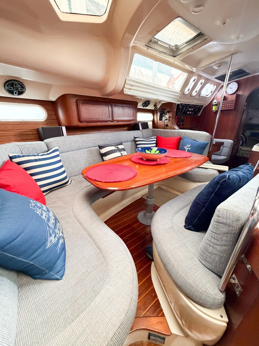 KUZON 43ft Hunter Yacht For Sale