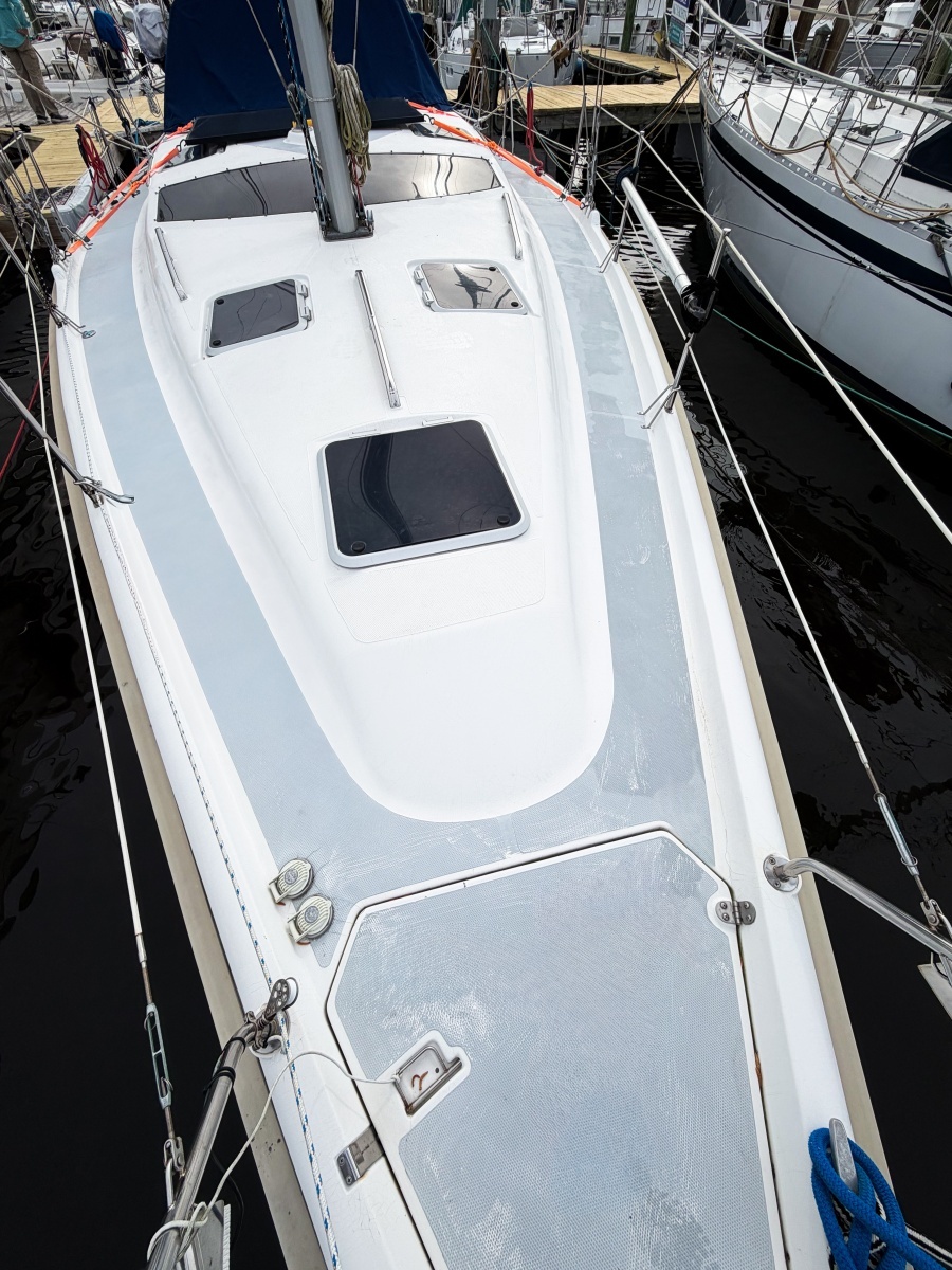 KUZON 43ft Hunter Yacht For Sale