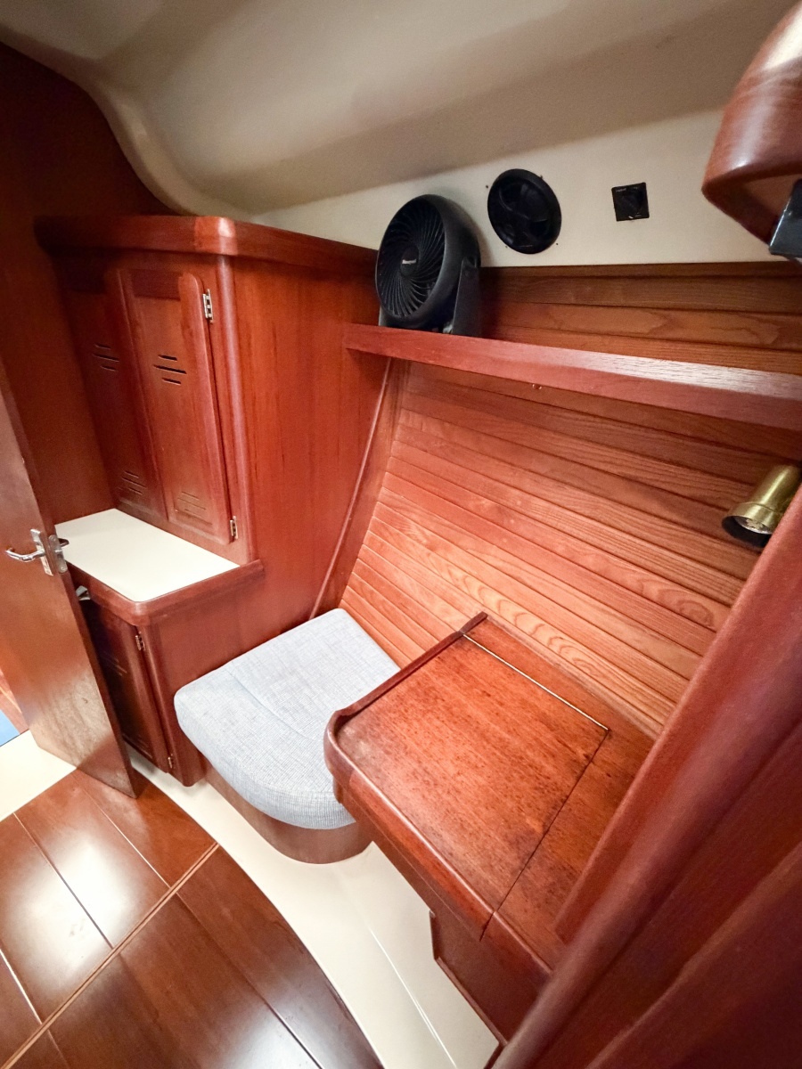 KUZON 43ft Hunter Yacht For Sale