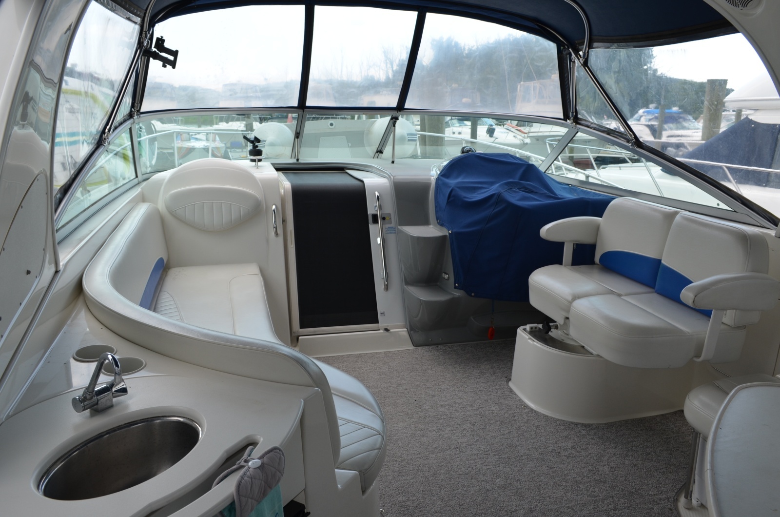 35ft Bayliner Yacht For Sale