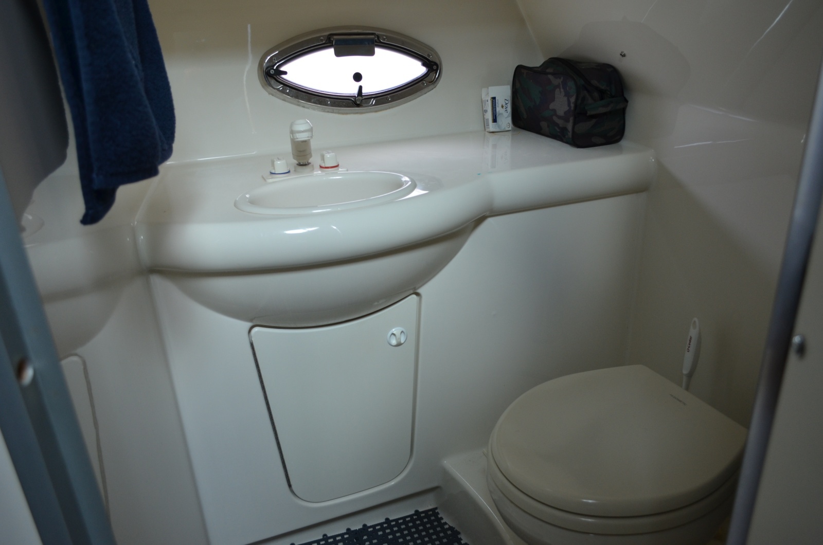 35ft Bayliner Yacht For Sale