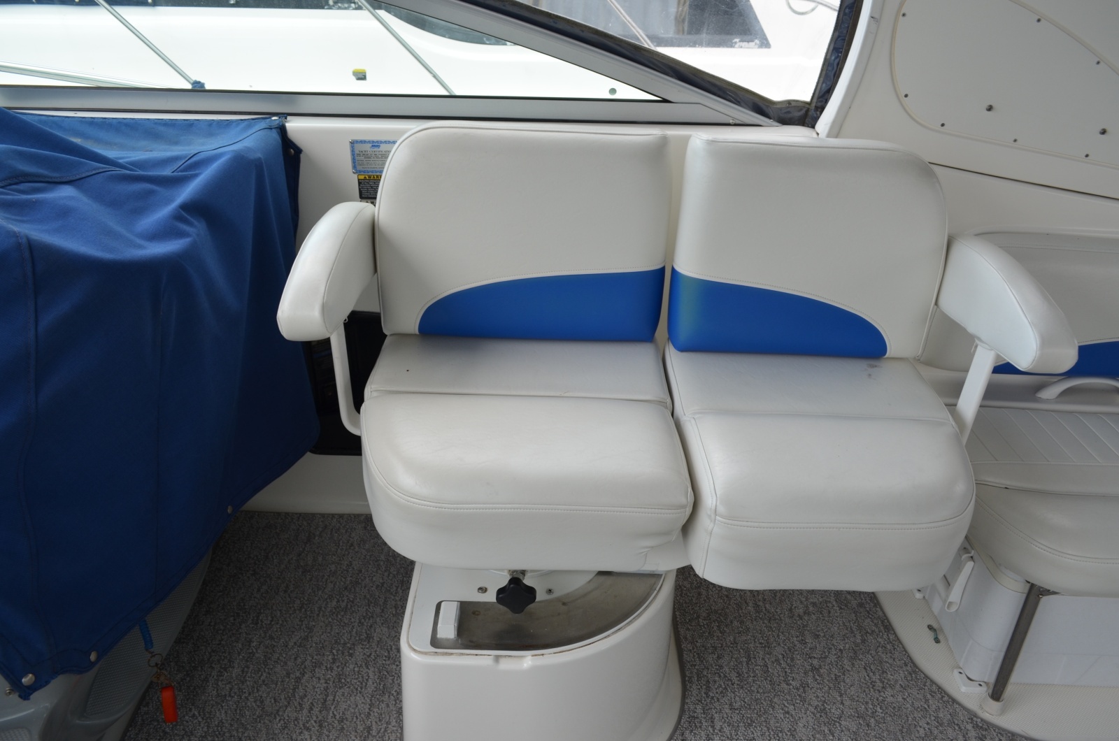 35ft Bayliner Yacht For Sale