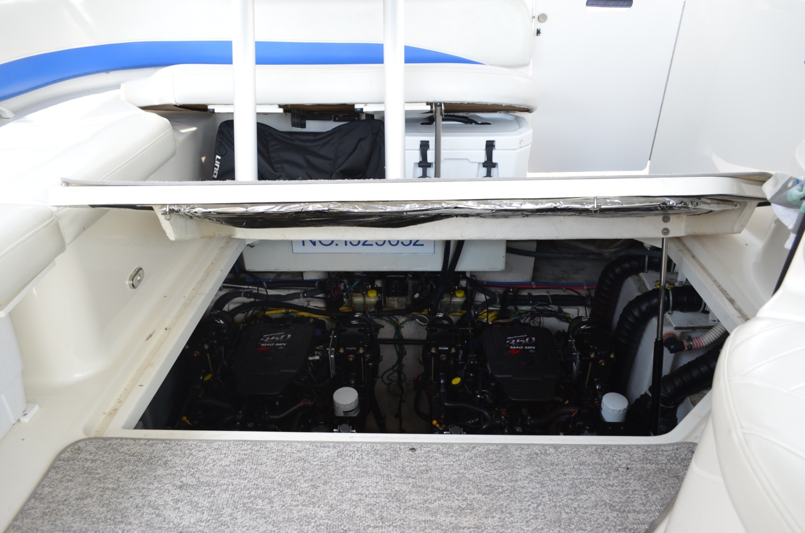 35ft Bayliner Yacht For Sale