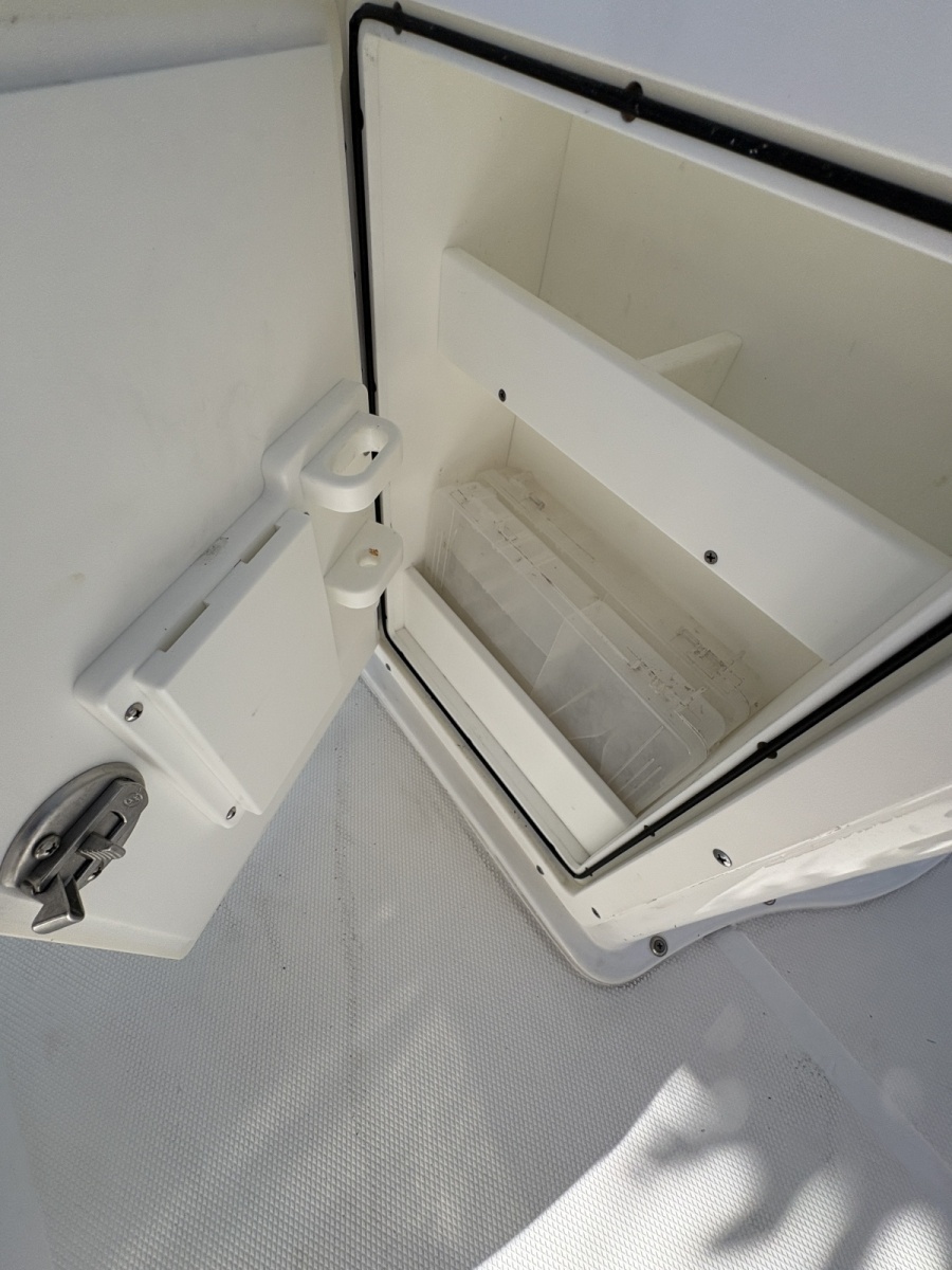 22' 2018 Sea Hunt 225 Ultra