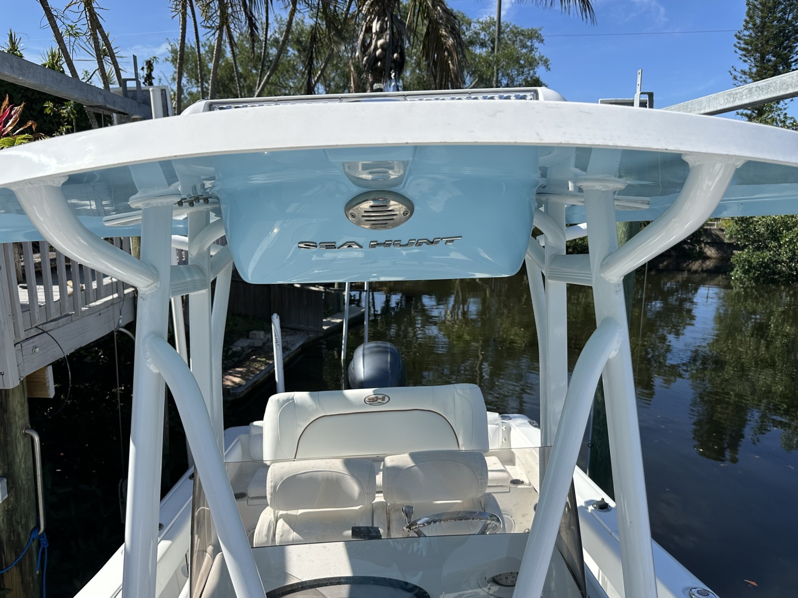 22' 2018 Sea Hunt 225 Ultra