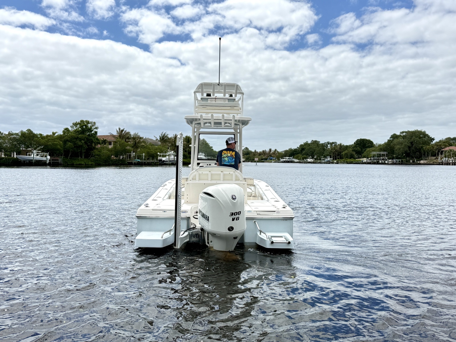 25' 2021 Robalo 