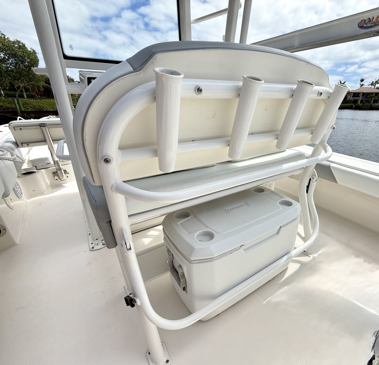 246 CAYMAS SD 25ft Robalo Yacht For Sale