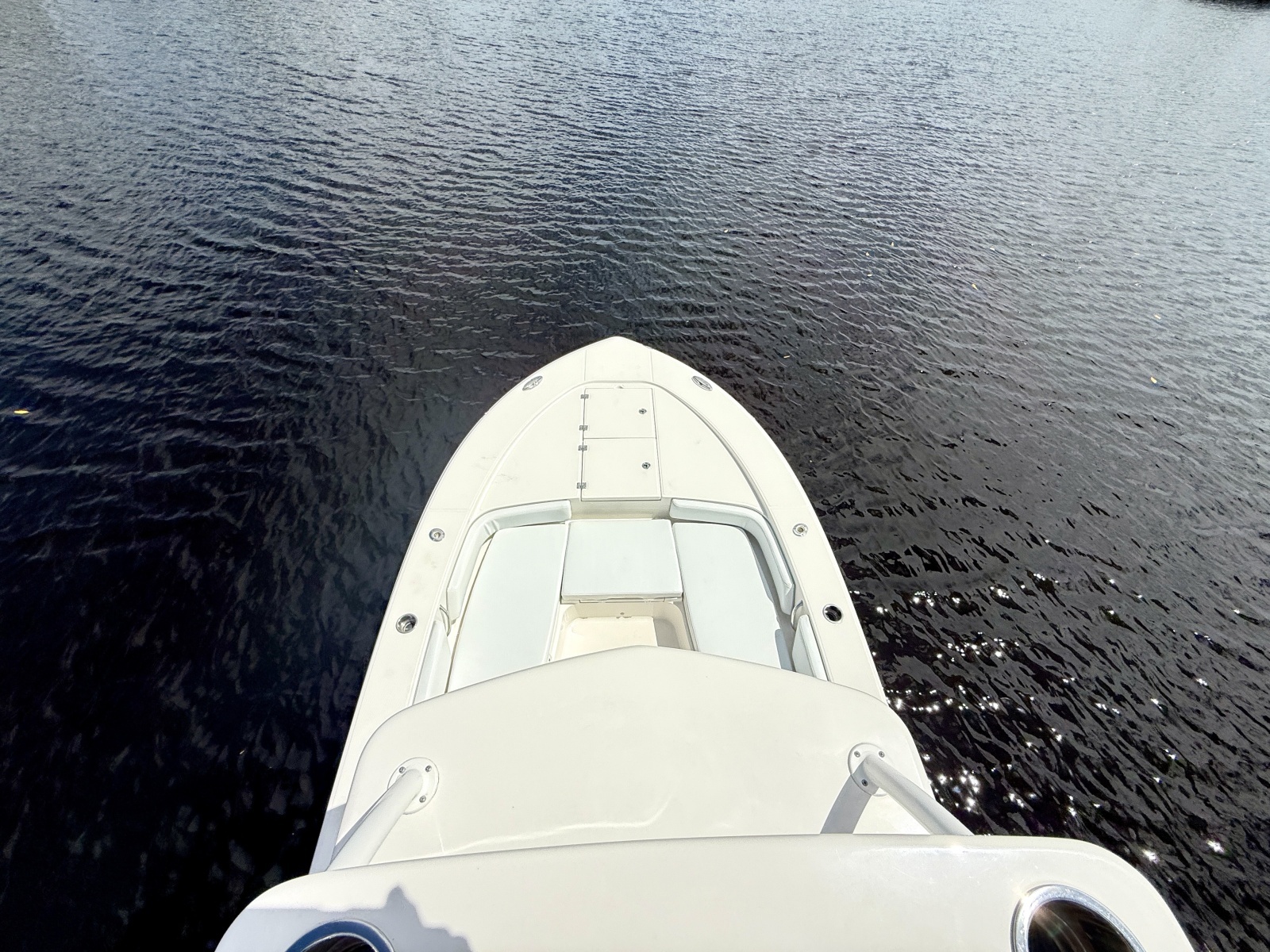 246 CAYMAS SD 25ft Robalo Yacht For Sale