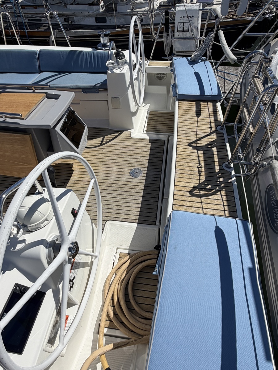 Pleiades 48ft Beneteau Yacht For Sale