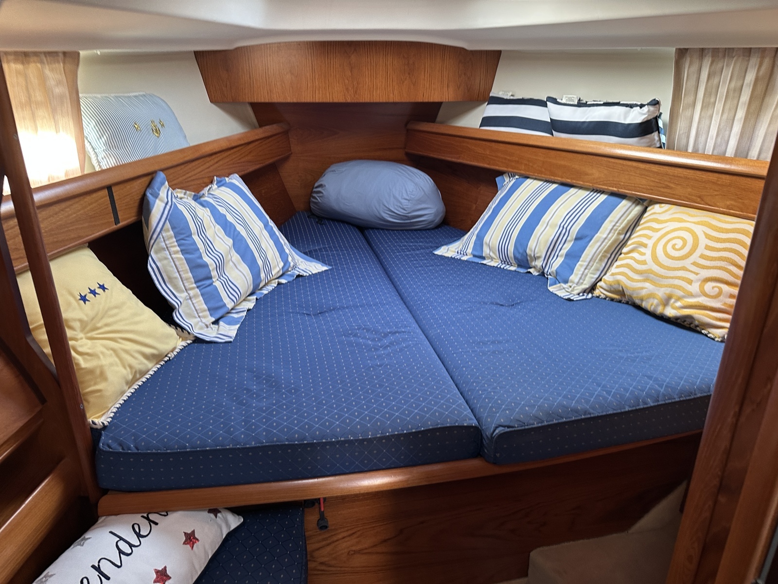 2003 Jeanneau 40 DS