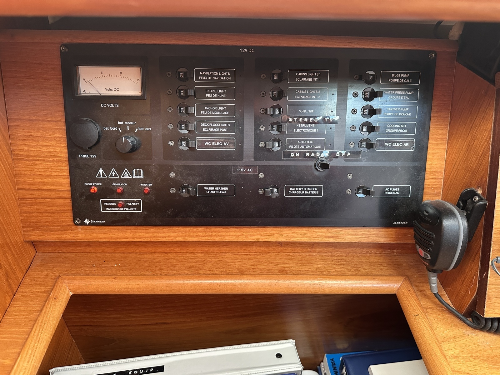 2003 Jeanneau 40 DS