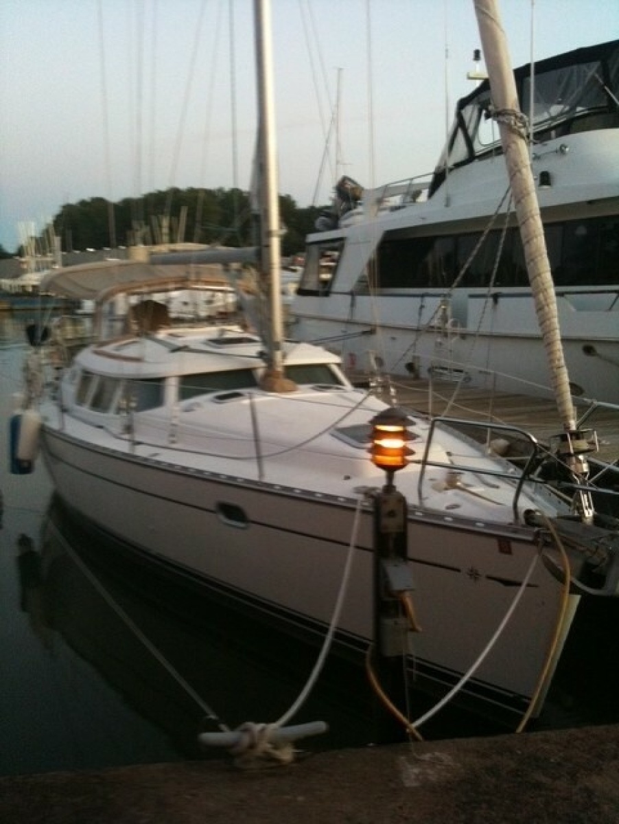 Independence 40ft Jeanneau Yacht For Sale