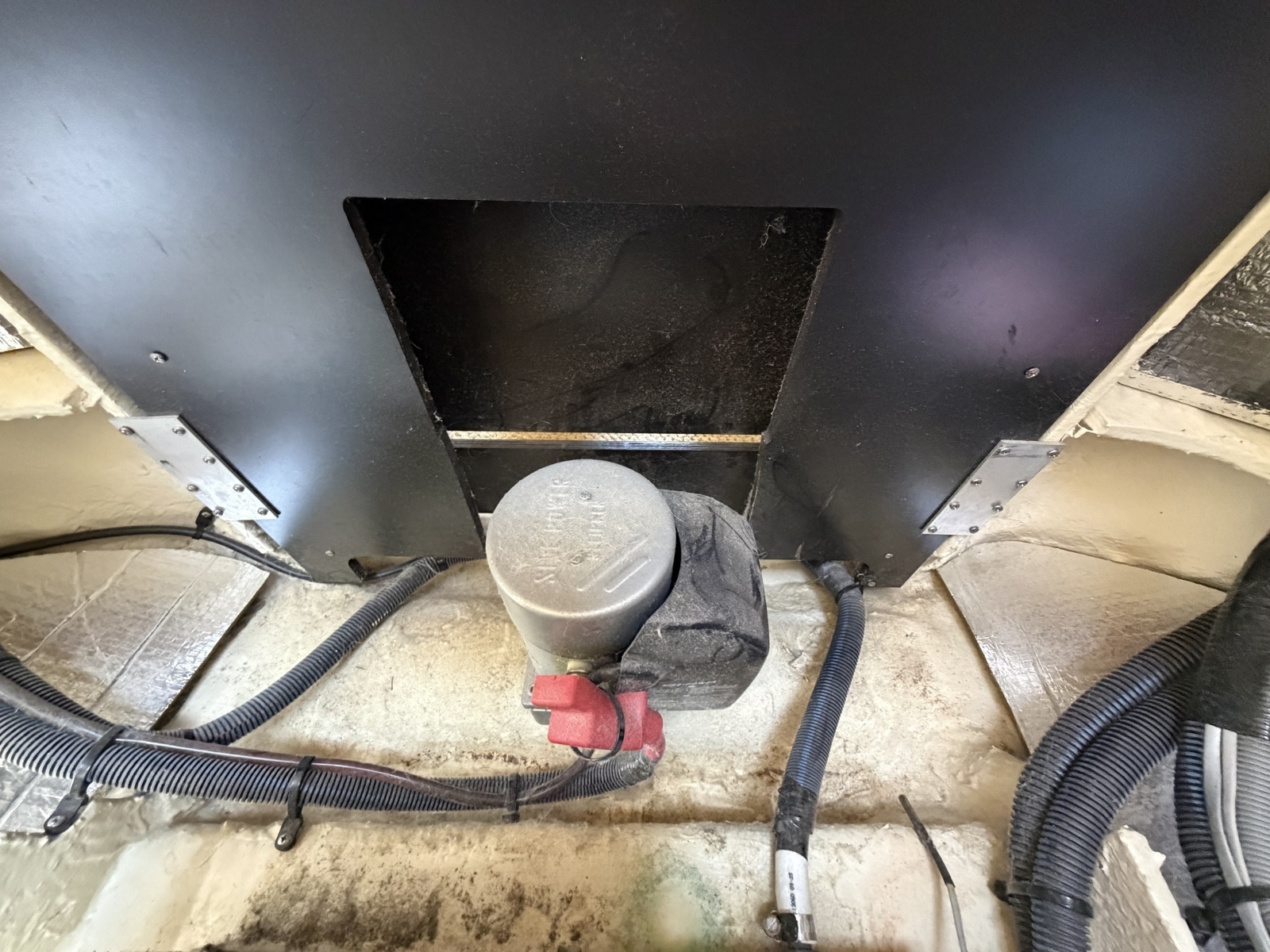 IN A MEETING 32ft Sea Ray Yacht For Sale