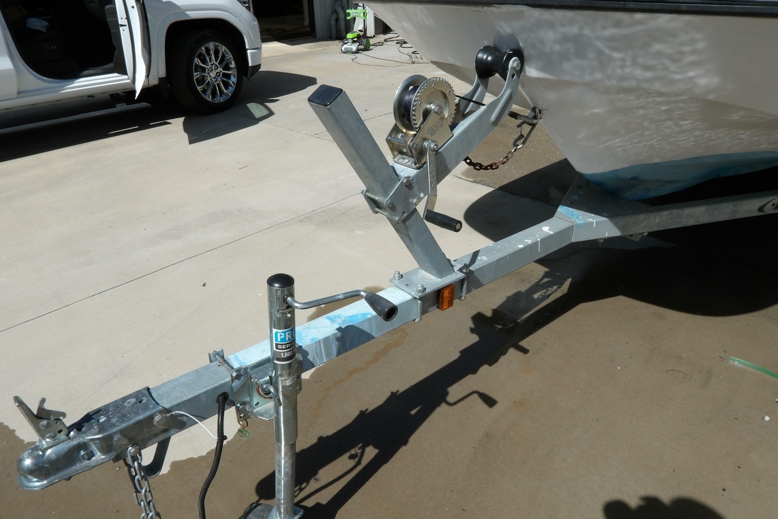 17ft Boston Whaler Yacht For Sale