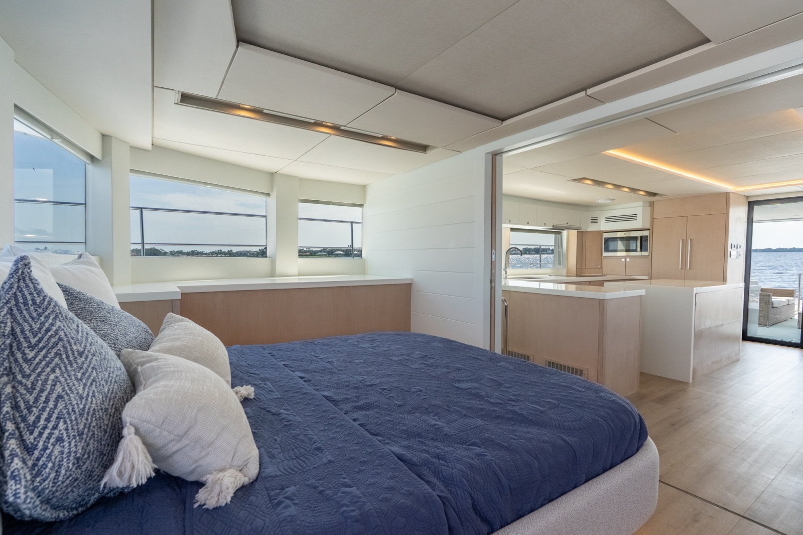 Two Oceans 555- 