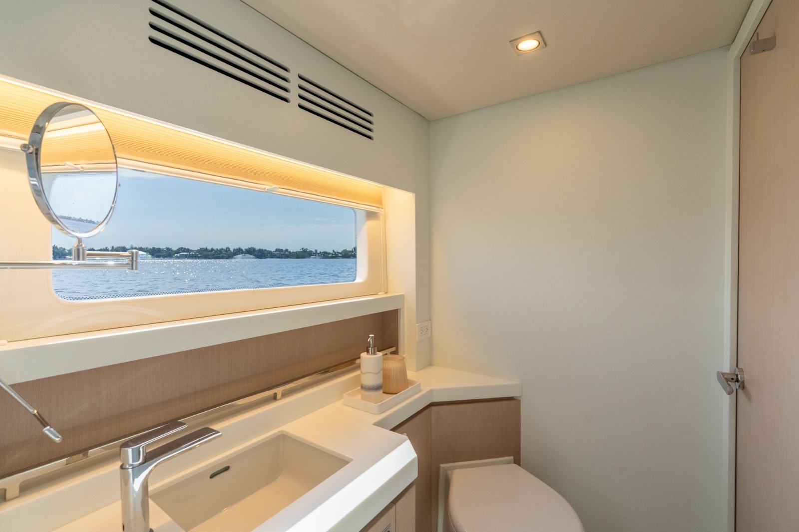 Two Oceans 555- 